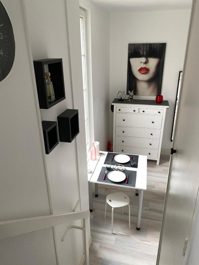 Studio Au Coeur De Granville Esterno foto