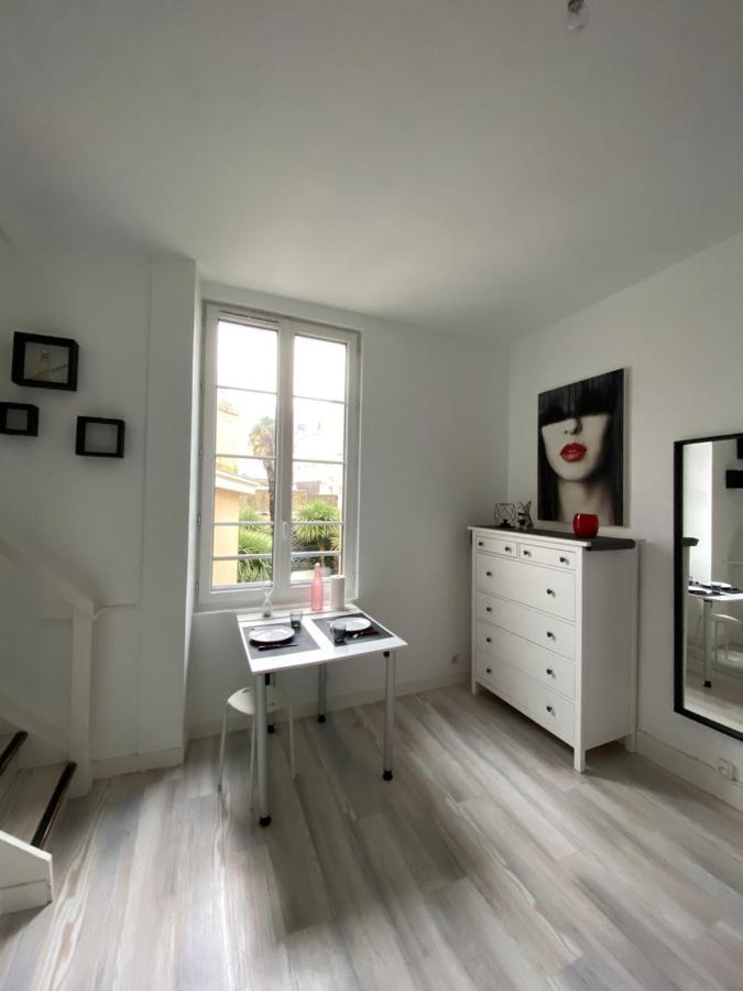 Studio Au Coeur De Granville Esterno foto