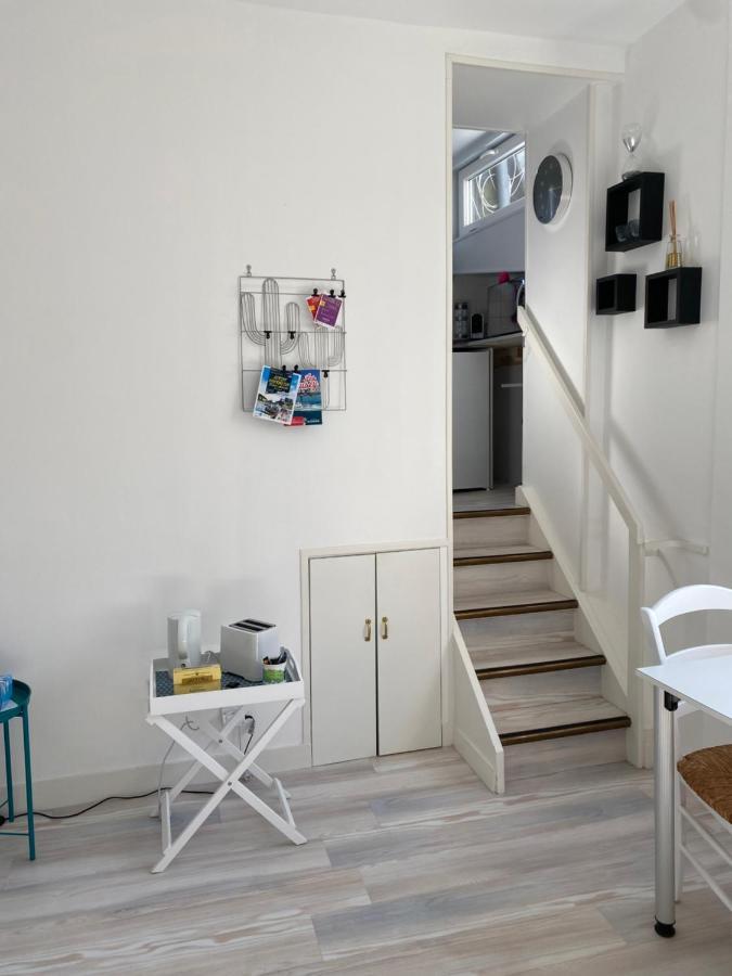Studio Au Coeur De Granville Esterno foto