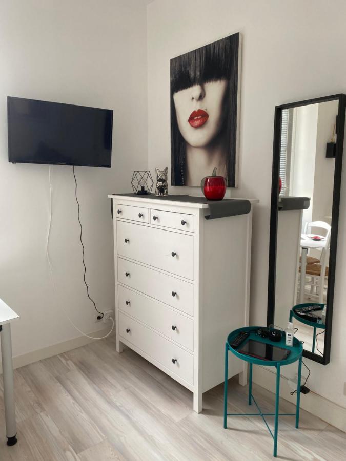 Studio Au Coeur De Granville Esterno foto